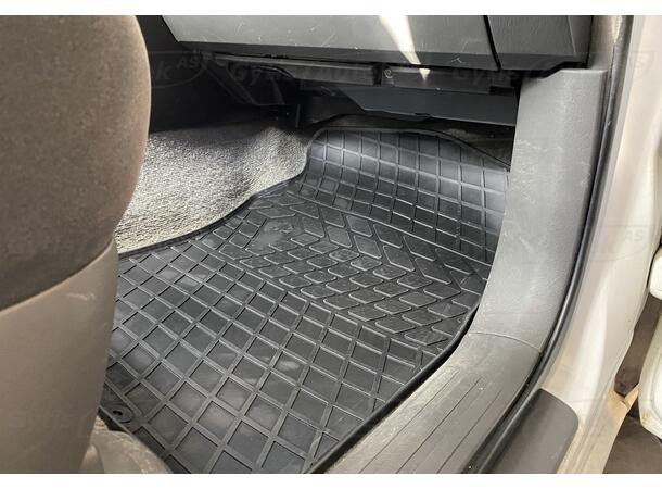Bilmattor till Toyota Land Cruiser 120 2002-2009 | gytek.se