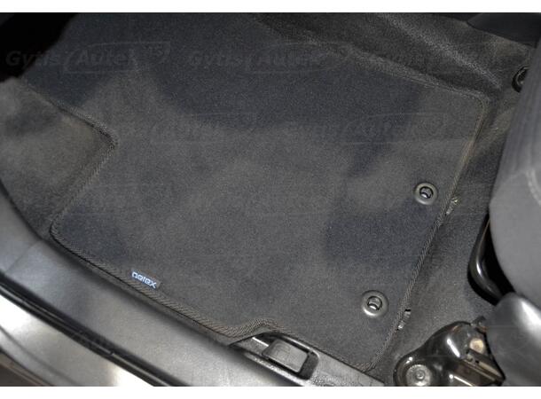 Gulvmatter i stoff til Toyota Yaris 2014-2020 | gytisautek.no