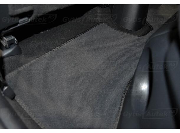 Gulvmatter i stoff til Toyota Yaris 2014-2020 | gytisautek.no