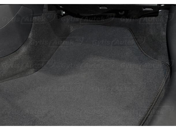 Gulvmatter i stoff til Toyota Yaris 2014-2020 | gytisautek.no