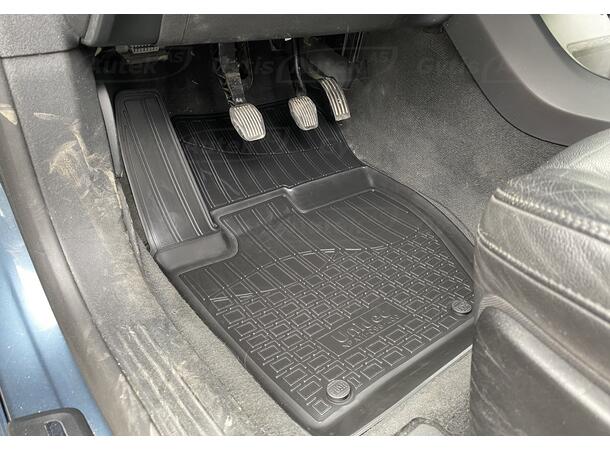 Gulvmatter til Volvo V40 2012-2019 | gytisautek.no