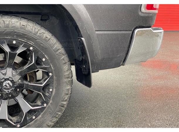 Stänkskydd. Bak. Gummi Dodge RAM 2009-2018 