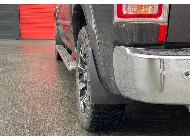 Stänkskydd. Bak. Gummi Dodge RAM 2009-2018 