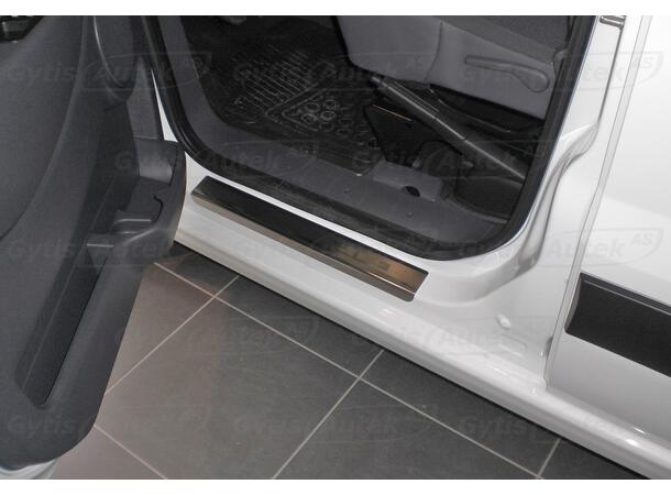 Instegsskydd till Peugeot Expert 2007-2015 | gytek.se