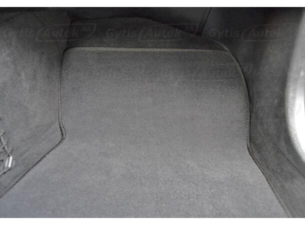 Gulvmatter i stoff til MB CLS-Klasse W218 2011-2018 | gytisautek.no