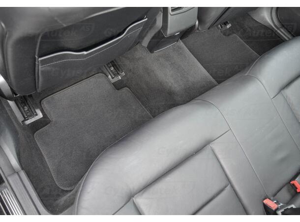 Gulvmatter i stoff til MB CLS-Klasse W218 2011-2018 | gytisautek.no