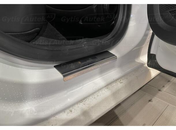 Instegsskydd till Peugeot 208 / e-208 2020-> | gytek.se