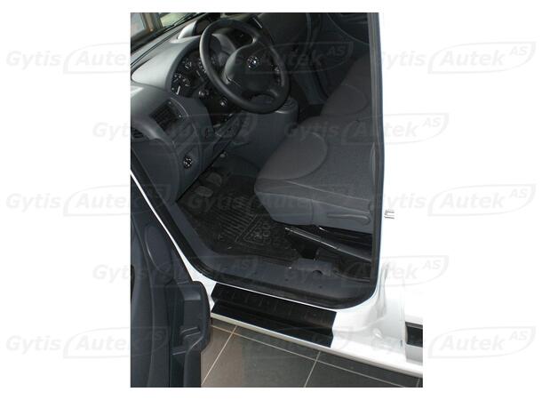 Instegsskydd till Toyota Proace 2013-2015 | gytek.se