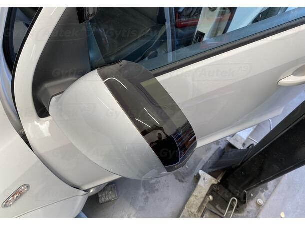 Regnavvisare för backspeglar. Plast VW Amarok 2017-2020 